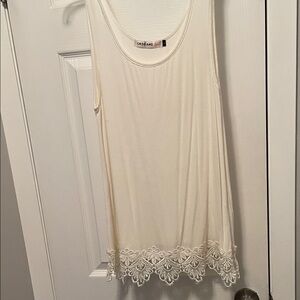 Cream Lace Hem Tank Top size L. Great layering top